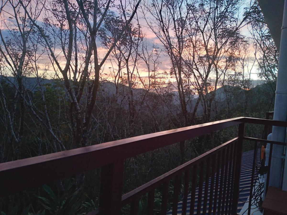 Winterhome Homestay มุนนาร์ ภายนอก รูปภาพ